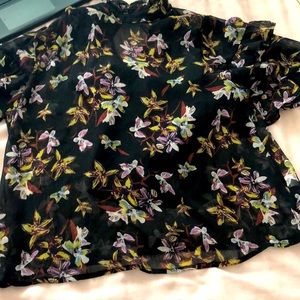 Flows flower shirt perfect for going out